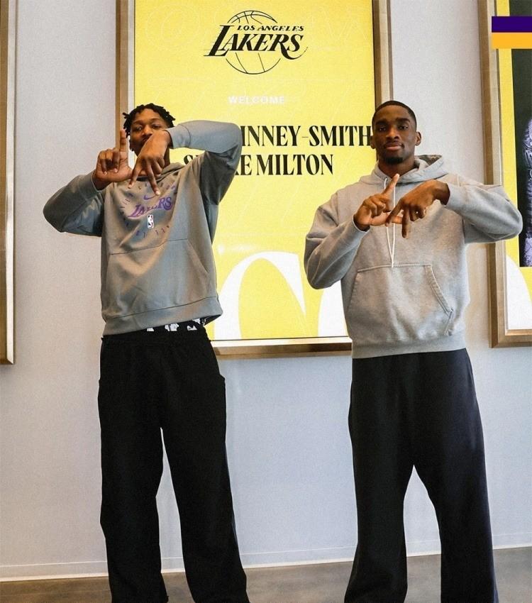 J9九游会官方网站-关于蒂姆迎来十赛季出色发挥，尤文图斯观众热烈欢呼！全场沸腾不已的信息